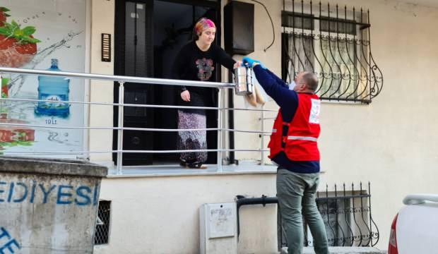 Tuzla Kızılay'dan Ramazan'da sıcak yemek yardımı