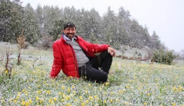 Erzurum'da mayıs ayında lapa lapa kar yağdı