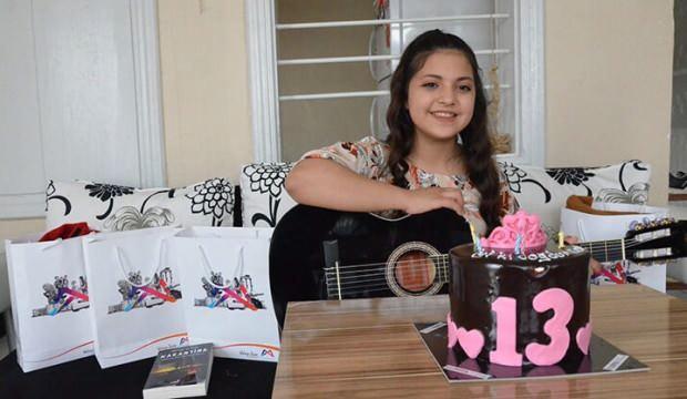 Kalp hastası Ceren'in gitar hayali doğum gününde gerçek oldu