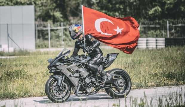 Kenan Sofuoğlu'nun hayat hikayesi belgesel oldu