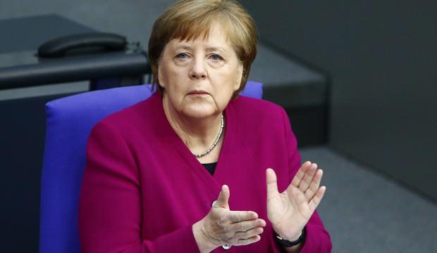 Merkel duyurdu! Almanya'dan sürpriz korona kararı