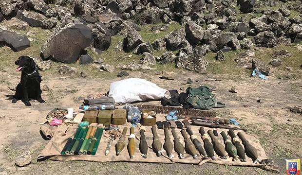 Ağrı'da PKK'nın inlerine girildi