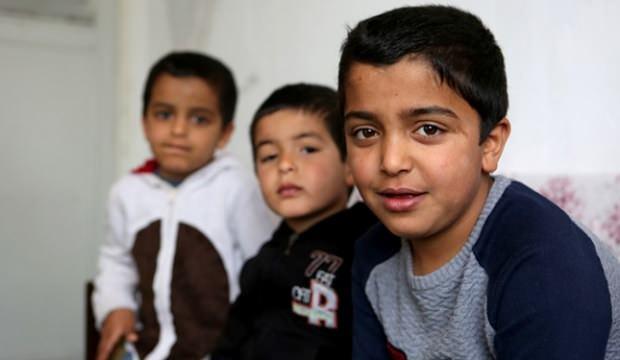 Corumlu Ogretmen Yetim Cocuklara Bakiyor Ulke De Bugun Haberleri