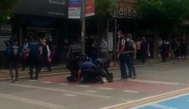 Polis maske takmayan kişiyi uyardı, hakaret edip kaçmaya çalışınca gözaltına aldı