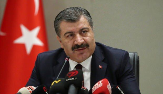 Bakan Koca acı haberi verdi: Dilek hemşire koronaya yenildi