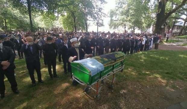 İlahiyatçı Mürşit Kavurmacı son yolculuğuna uğurlandı