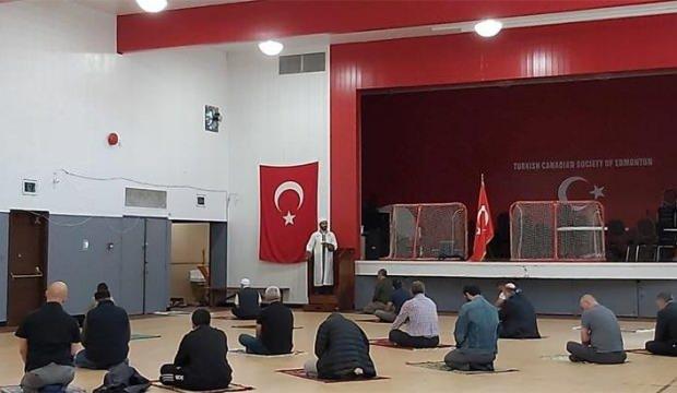 Kanada'da 2,5 ay sonra ilk cuma namazı kılındı