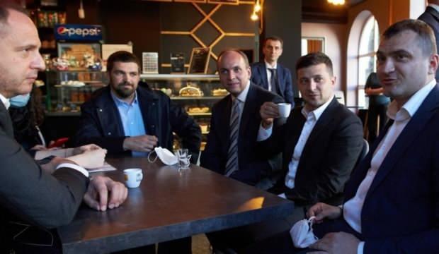 Karantina kurallarını çiğneyen Zelenskiy'e tepki