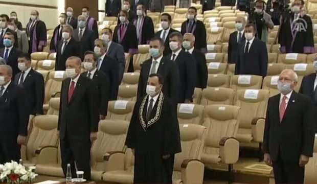 AYM Başkanı'ndan dikkat çeken mesajlar...