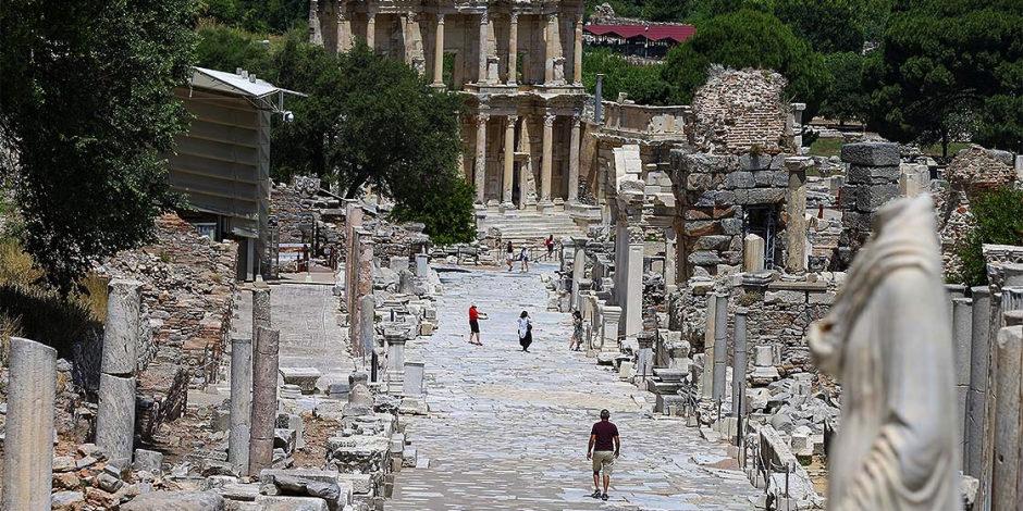 Efes Antik Kenti'ne Kovid-19 nedeniyle ziyaretçi kotası
