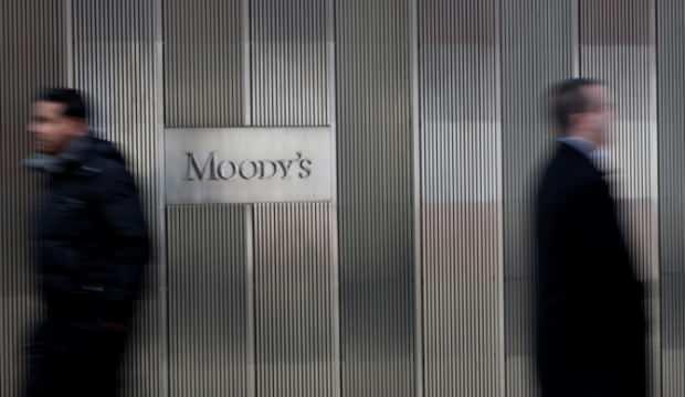 Moody's'ten düşük petrol fiyatı açıklaması!