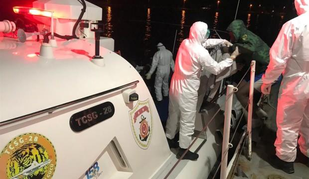 Yunanistan'ın ölüme terk kaçak göçmenler, kurtarıldı