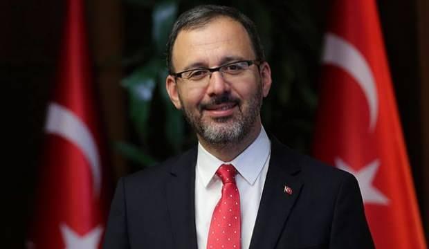 Bakan Kasapoğlu'ndan Muslera'ya "geçmiş olsun" telefonu