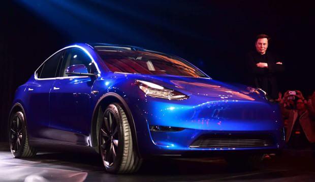 Tesla'nın o modelinde siparişler iptal edildi!