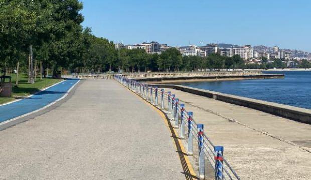 Caddebostan sahili sessizliğe büründü