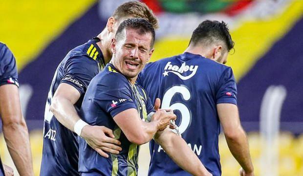 Emre Belözoğlu gözyaşlarını tutamadı