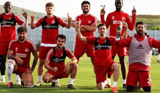 Net cevap! 'Galatasaray benim hayalim'