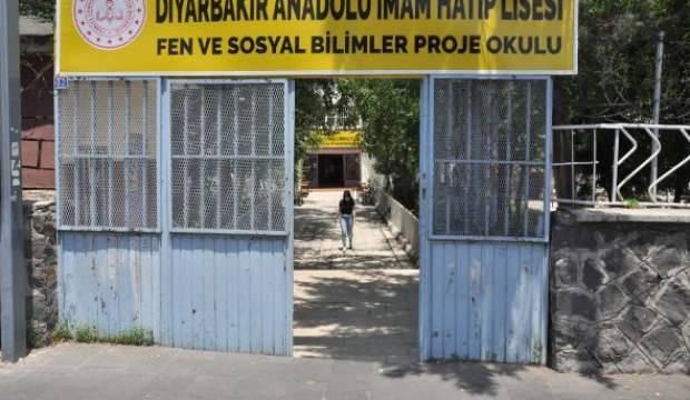 YKS'den çıkan aday koronavirüs şüphesiyle hastaneye götürüldü