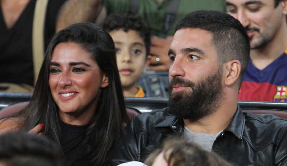 arda_turan_ikinci_kez_baba_oldu_oglu_asil_aslan_dunyaya_geldi_1593508647_2812.jpg