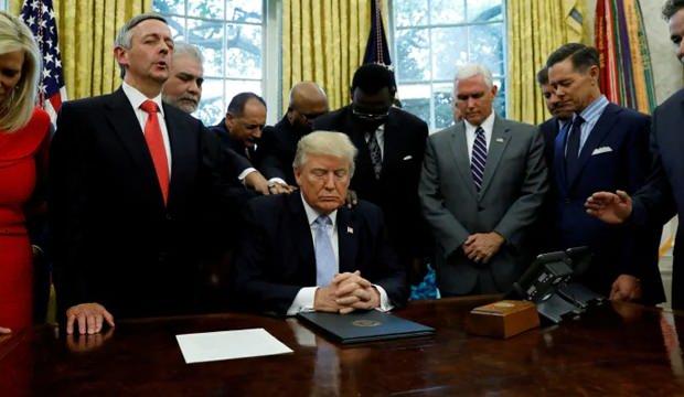 Çarpıcı anket sonucu: Evanjeliklerin Donald Trump'a desteği azaldı