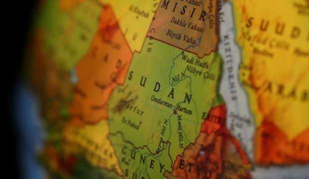 Sudan'da üst düzey gözaltılar!
