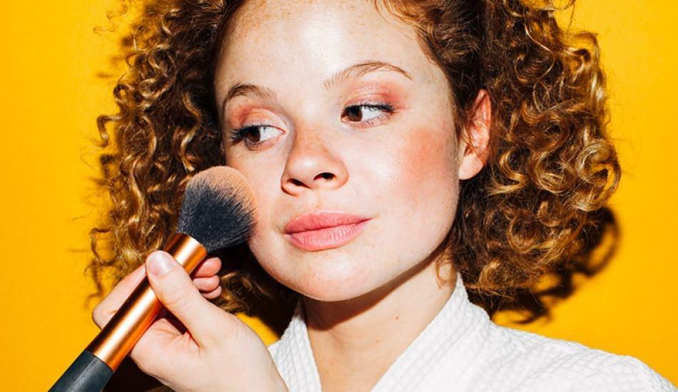 Bronzer Nedir Ve Nicin Kullanilir Bronzer Kullanmanin Yollari En Iyi 5 Bronzer Guzellik Haberleri