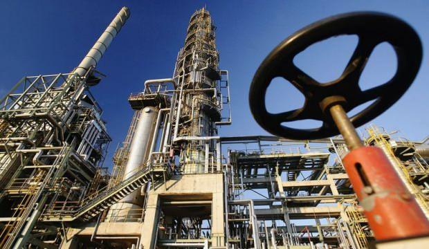 Küresel petrol arzı 9 yılın en düşük seviyesinde