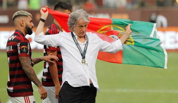 Benfica, Jorge Jesus'la anlaştı