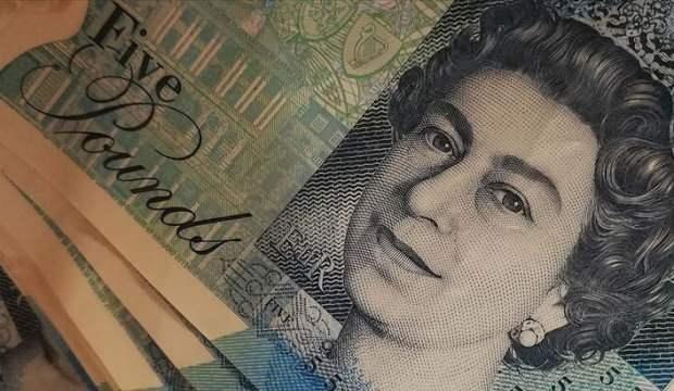 İngiliz ekonomisi üç ayda yüzde 19,1 daraldı