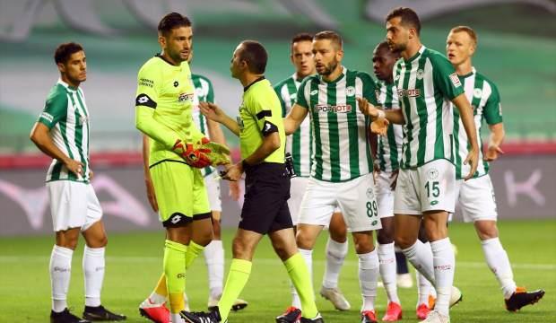 'Konyaspor bir alt ligi hak etmiyor!'