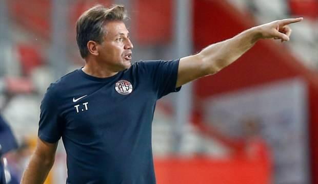 Süper Lig ekibinde sürpriz ayrılık!