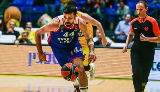 Anadolu Efes, Krunoslav Simon'un sözleşmesini uzattı