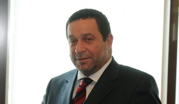 KKTC'de Serdar Denktaş cumhurbaşkanlığı seçimi için adaylığını açıkladı