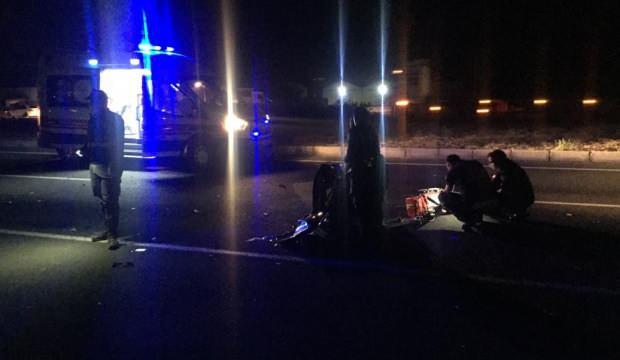 Otomobille Carpisan Motosikletteki 2 Kisi Feci Sekilde Can Verdi Guncel Haberleri