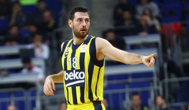 Egehan Arna resmen Beşliktaş'ta!