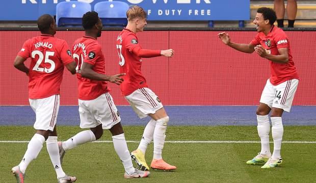 Manchester United güle oynaya turladı