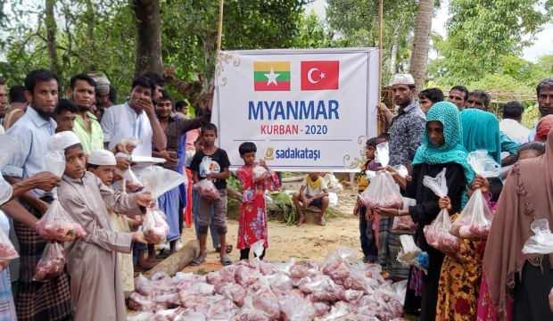 Sadakataşı bayram sevincini 32 ülkede yaşattı
