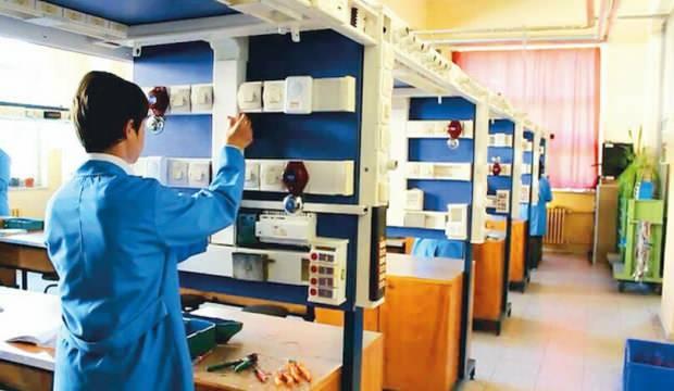 Altın bilezik tercih sebebi oldu: Meslek lisesine talepler patladı
