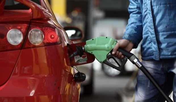 Benzine zam geliyor