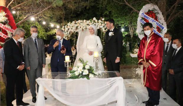 Binali Yıldırım'dan damada "İtaat et, rahat et" uyarısı