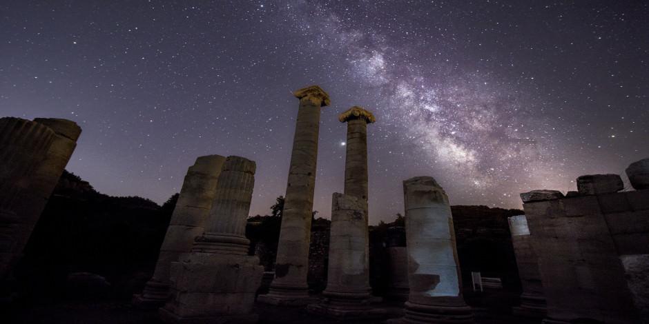 Manisa'nın antik kentlerinde gökyüzü şöleni