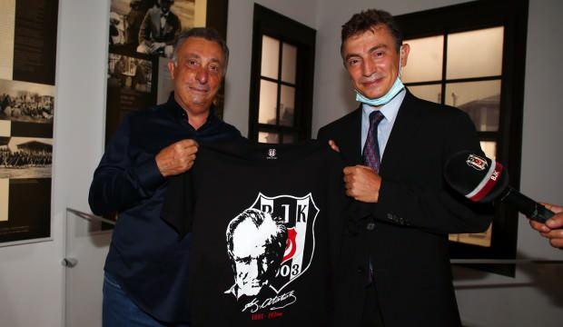 Beşiktaş yönetimi Atatürk'ün evini ziyaret etti