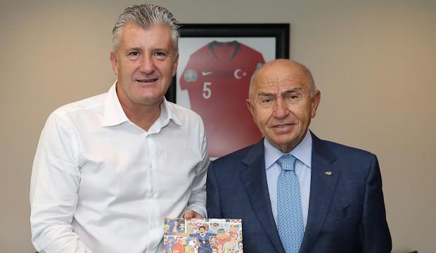 Davor Suker'den Nihat Özdemir'e ziyaret