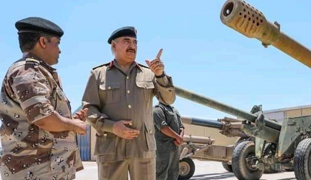 Darbeci Hafter, Sirte yakınlarına askeri sevkiyat yapıyor