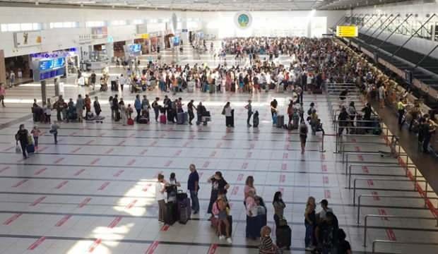 Pandemi Surecinde Antalya Ya Gelen Turist Sayisi 1 Milyonu Asti Ekonomi Haberleri