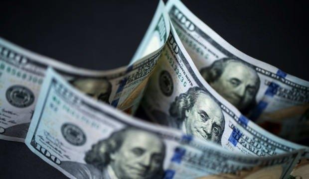 Dolar rekor seviyeye yakın