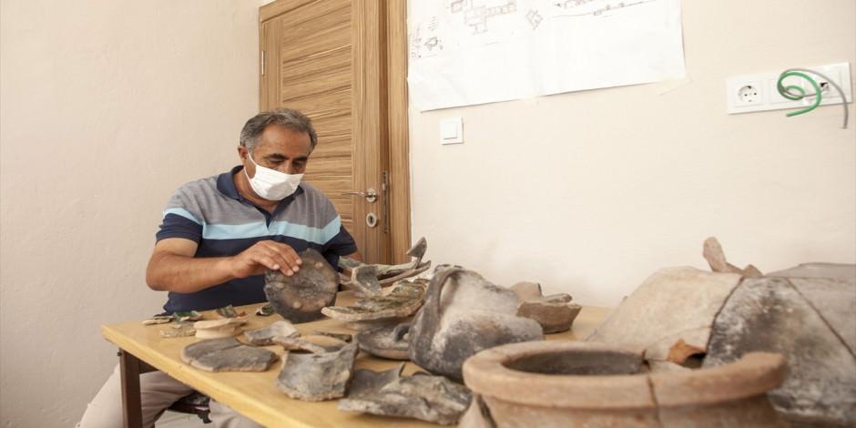 Ahlat'ta 5 bin 200 yıl öncesine ait buluntular keşfedildi