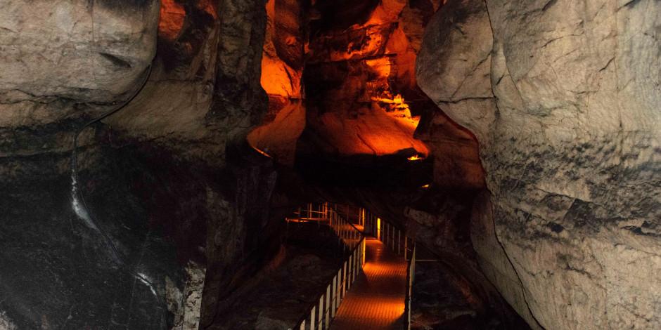 Türkiye'nin en uzun mağarası: Tınaztepe