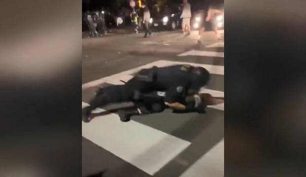 ABD’nin Portland kentindeki protestolarda polis şiddeti