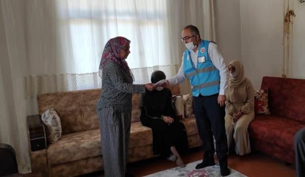 Antalya Da Evleri Yanan Ailelere Turkiye Diyanet Vakfi Sahip Cikti Guncel Haberleri